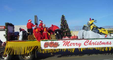 Thunder Bay Santa Claus Parade 2010