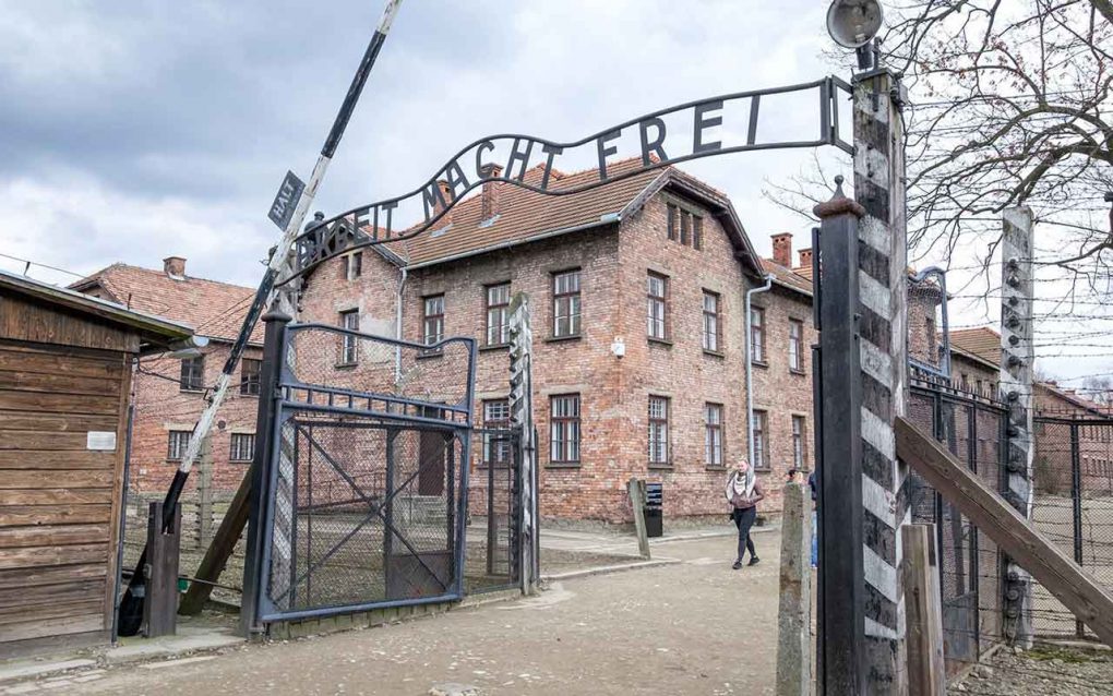 Auschwitz-Birkeneau – “Arbeit macht frei’” – 75 Years Since Death Camp ...