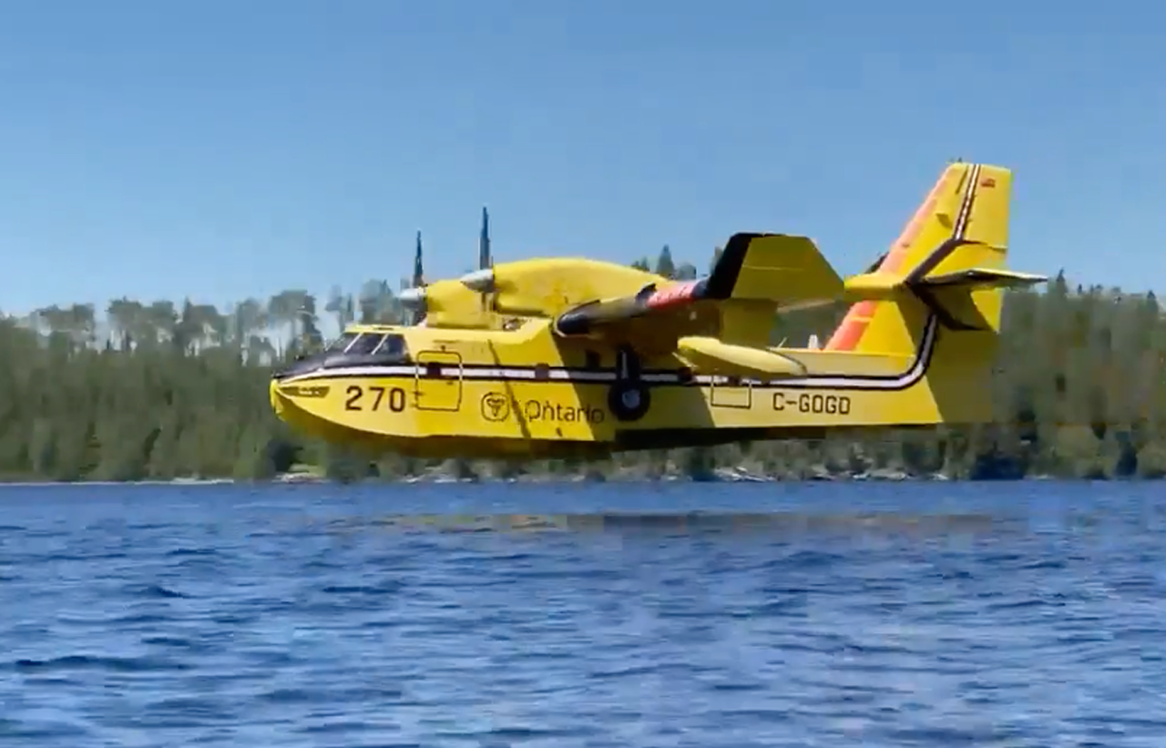 Waterbomber Ontario