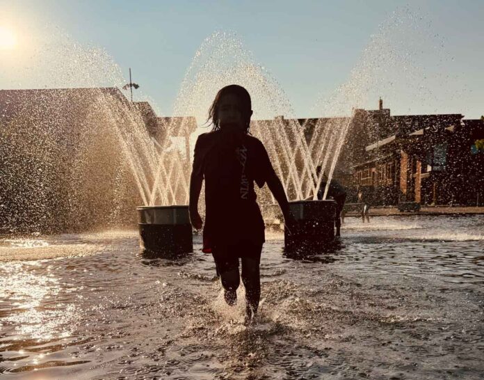 Cool off at Marina Park - Image by Darius Baxter